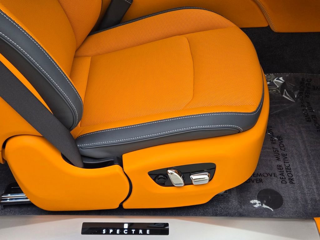 New 2025 Rolls-Royce Spectre w/ Spectre Launch Package image 25