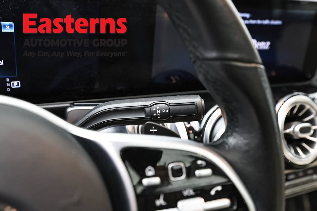 Used 2021 Mercedes-Benz GLB 250 4MATIC image 17