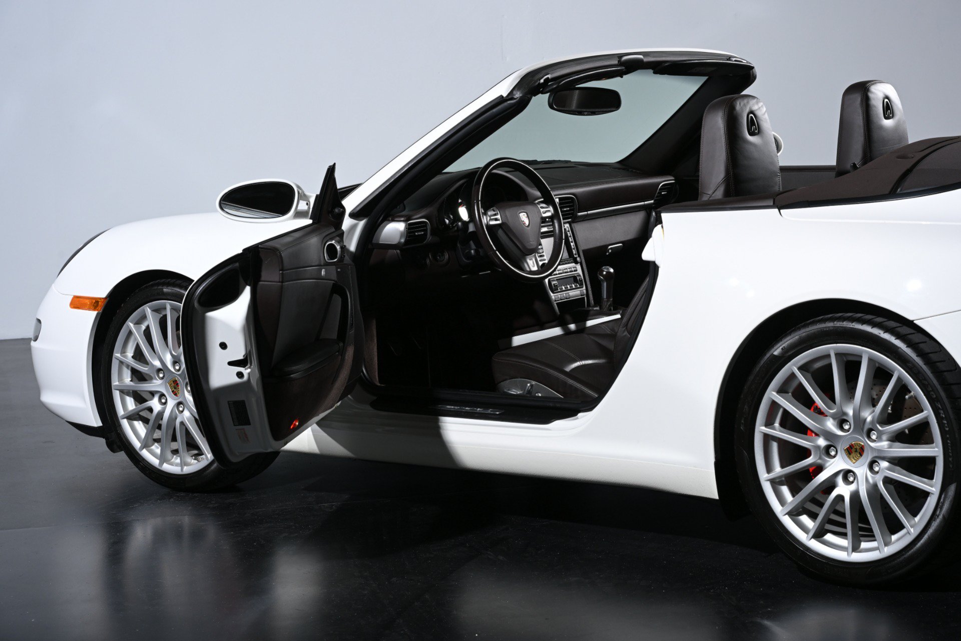 Used 2008 Porsche 911 Carrera S RWD image 25