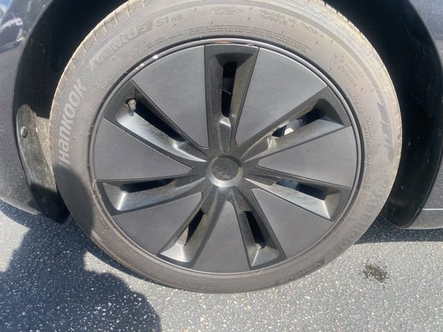 Used 2024 Tesla Model 3 Standard Range RWD image 7