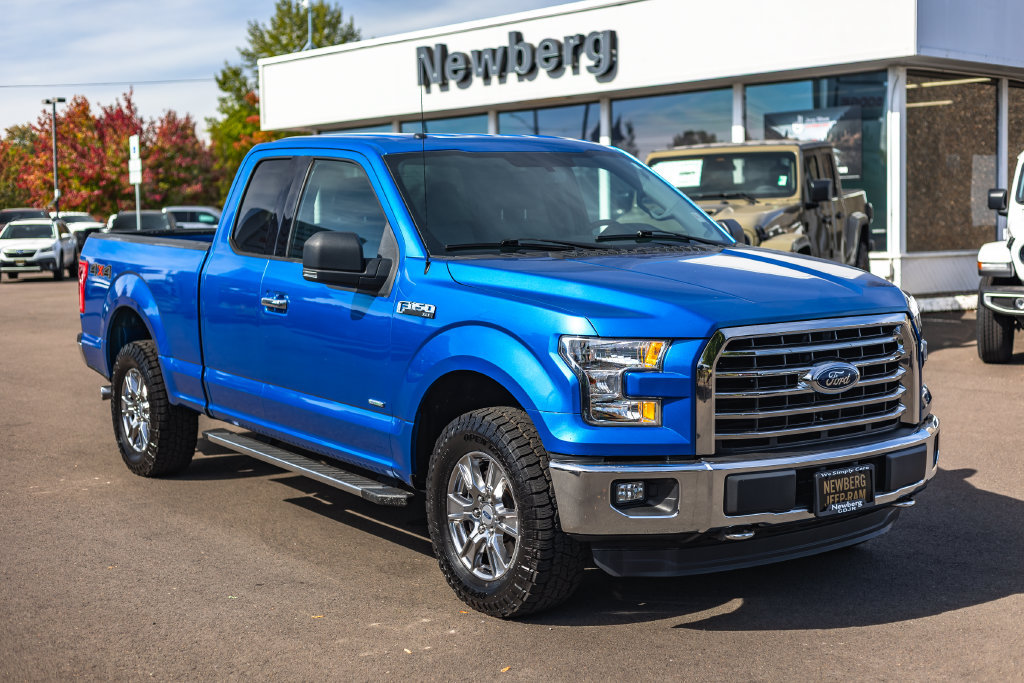 Used 2015 Ford F150 XLT w/ Equipment Group 301A Mid AWD/4WD image 6
