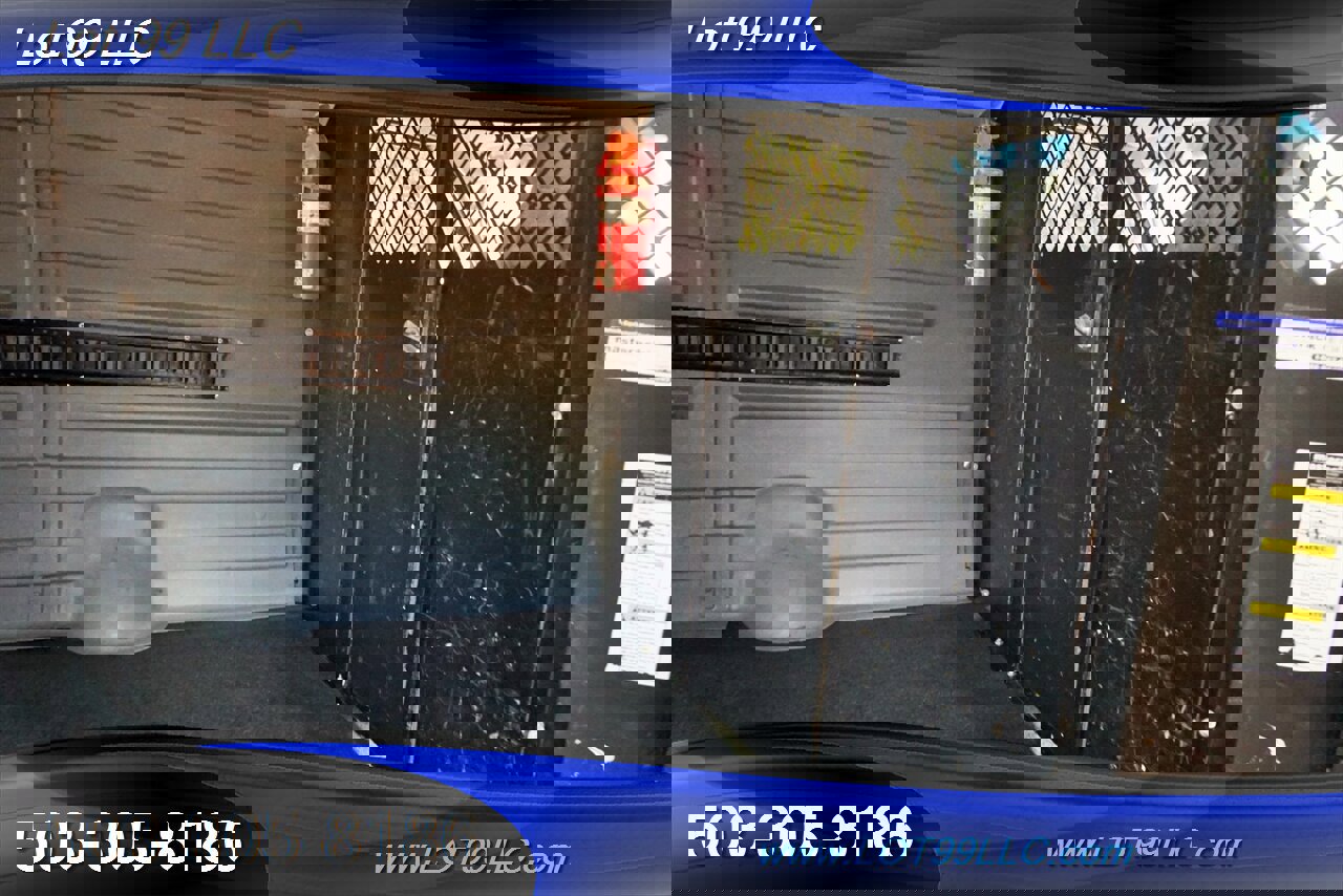 Used 2009 Ford E-350 and Econoline 350 Extended Super Duty image 15