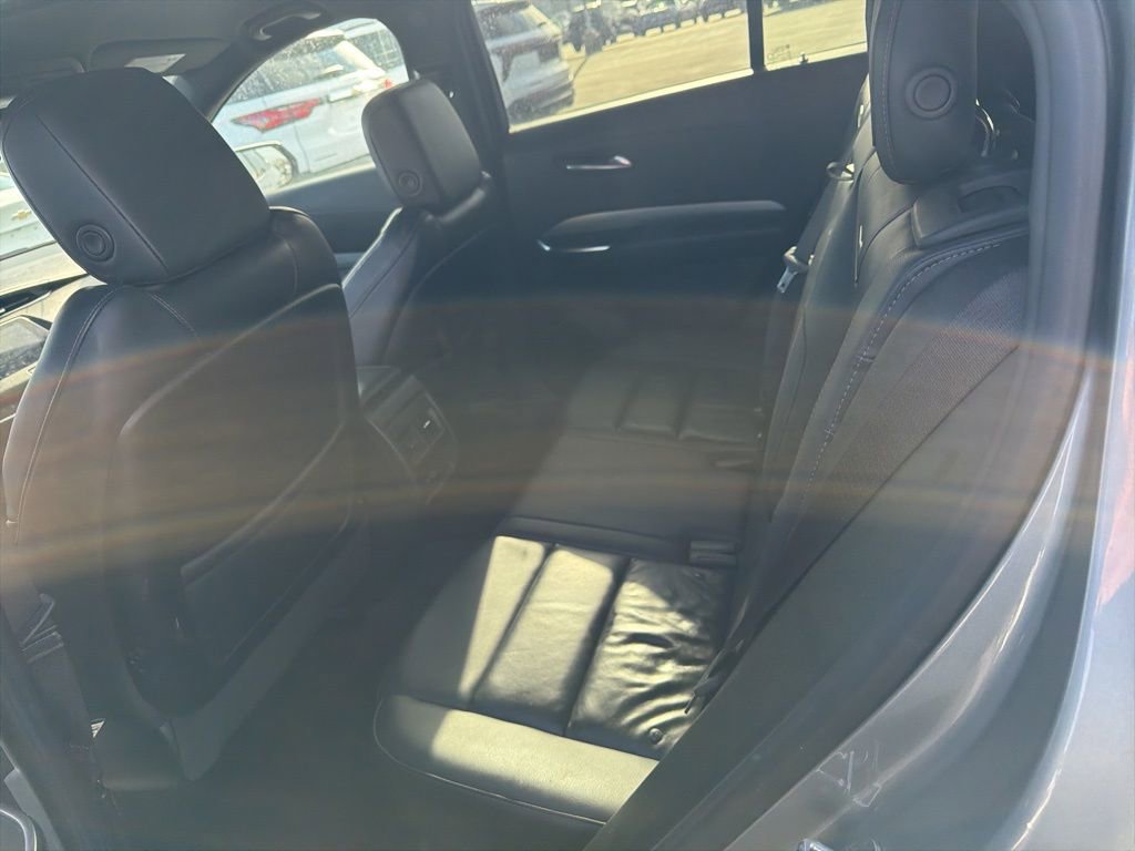 Used 2023 Cadillac XT4 Premium Luxury image 7