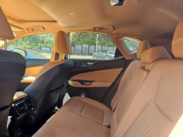 Used 2023 Lexus NX 350 AWD image 7