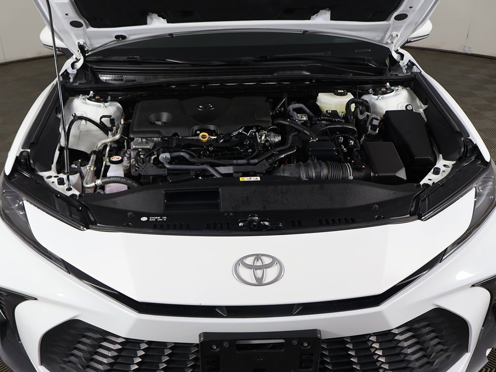 Used 2025 Toyota Camry SE image 17