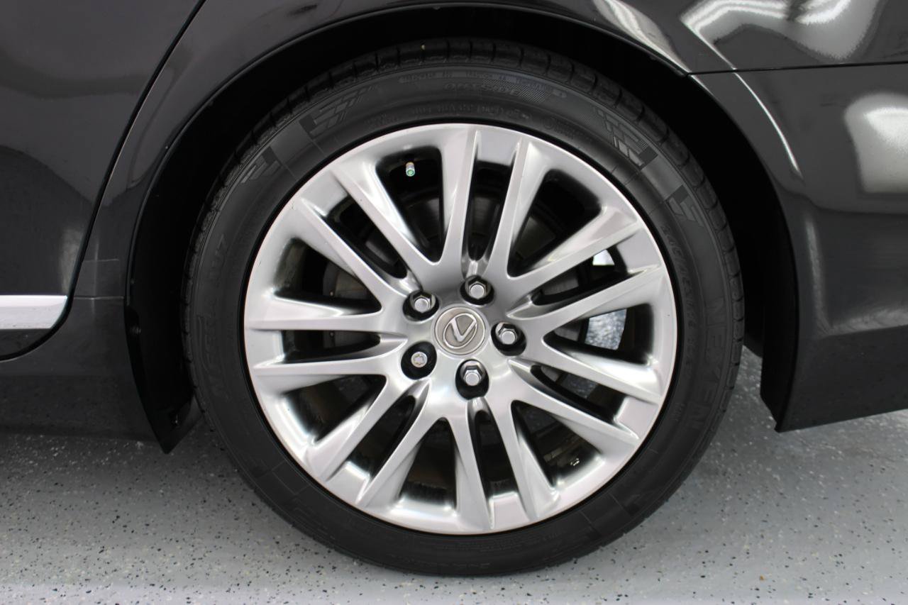 Used 2017 Lexus LS 460 w/ Comfort Package RWD image 83