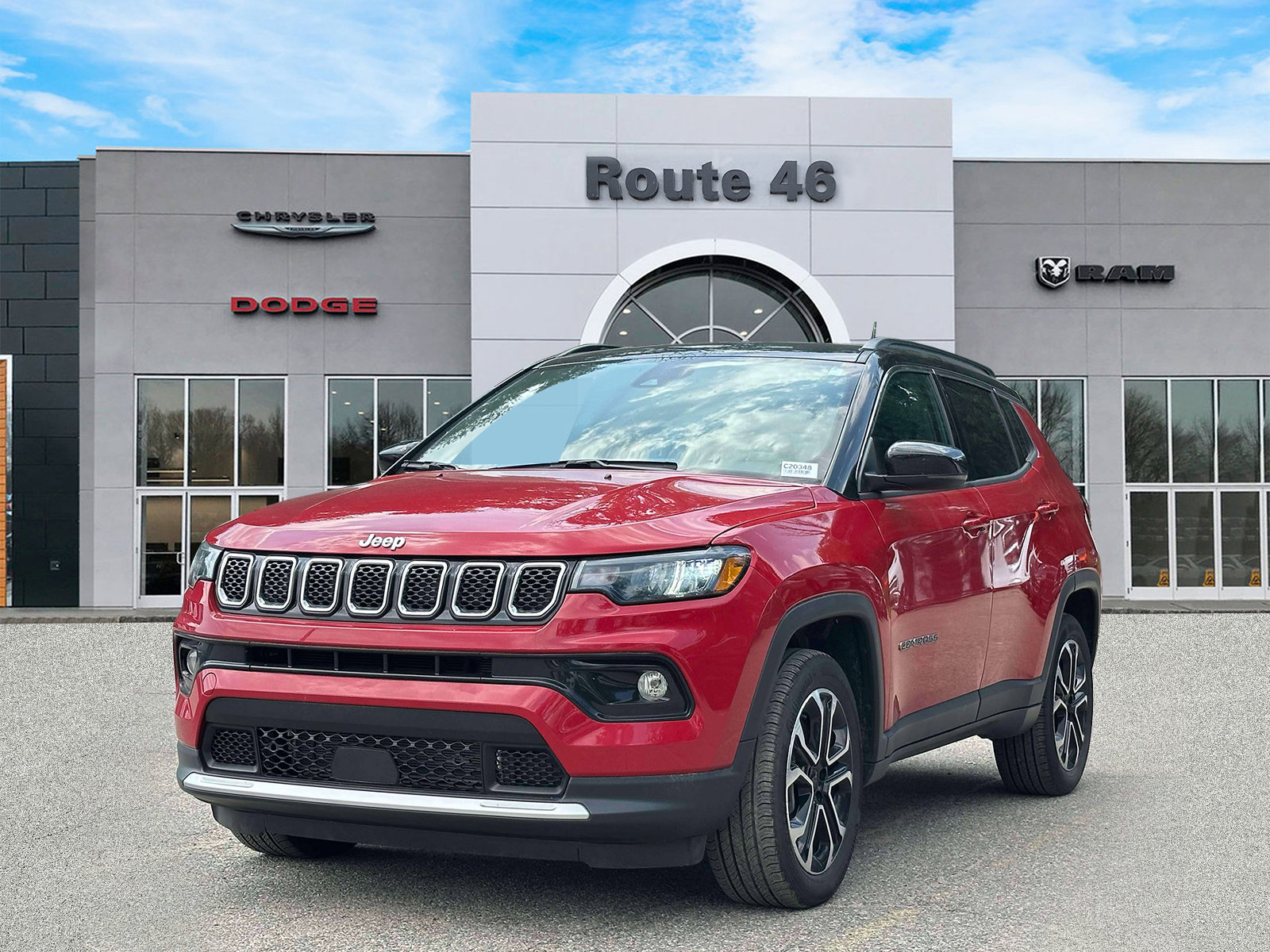 Used 2024 Jeep Compass Limited AWD/4WD image 2