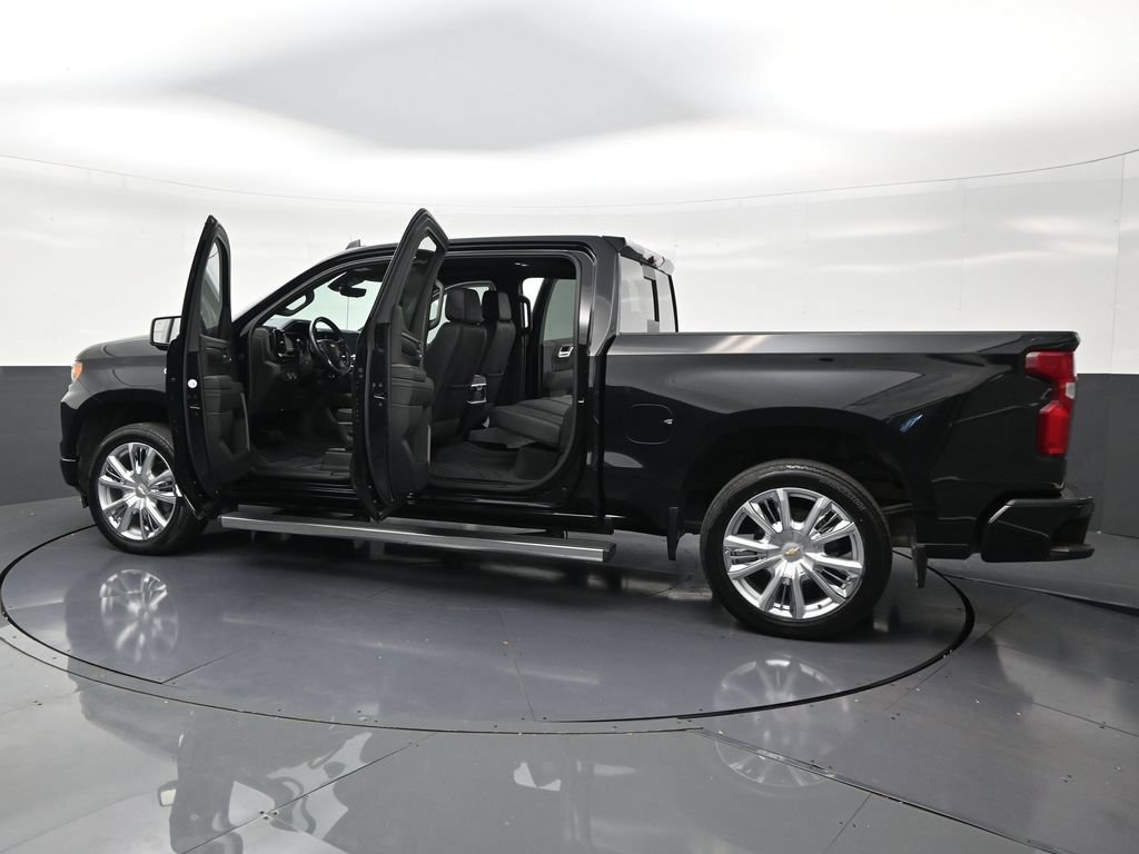 Used 2024 Chevrolet Silverado 1500 High Country AWD/4WD image 32