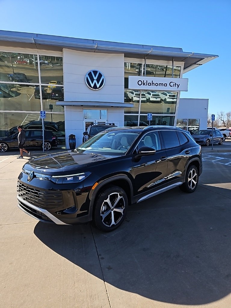 New 2026 Volkswagen Tiguan SE