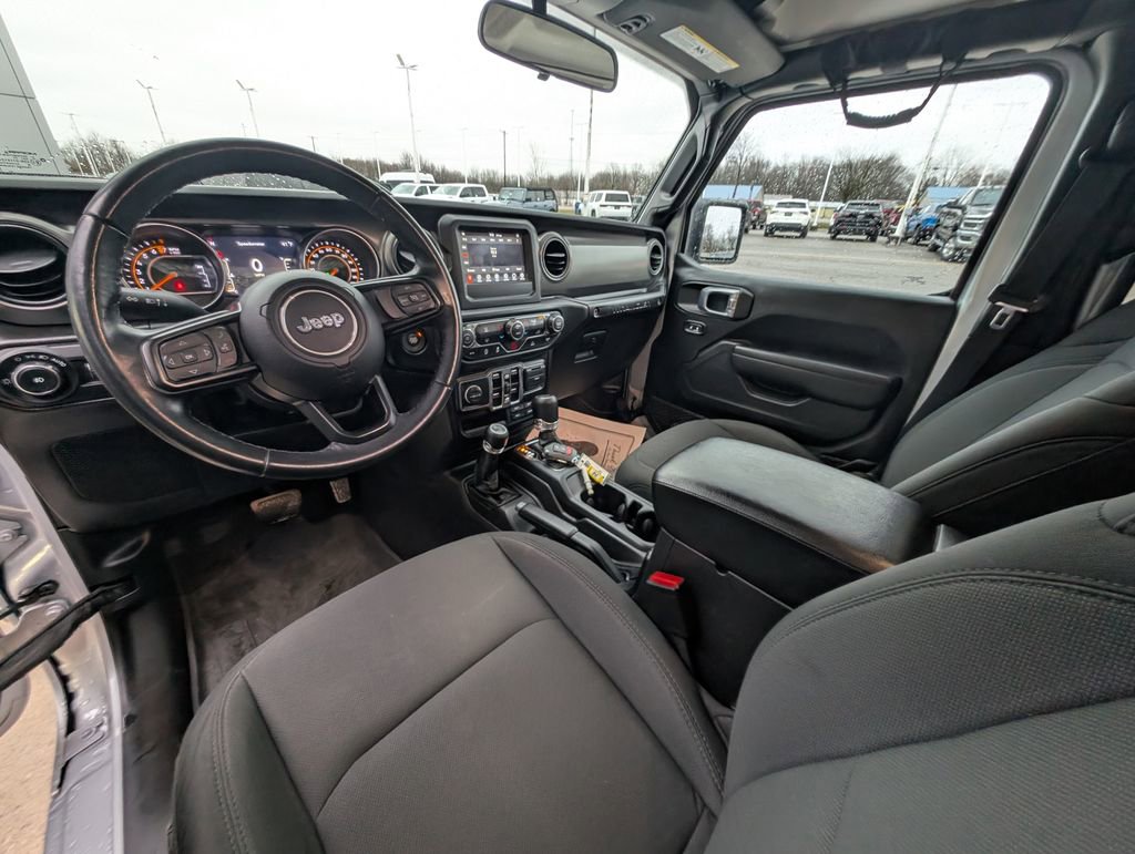 Used 2022 Jeep Wrangler Unlimited Willys image 2