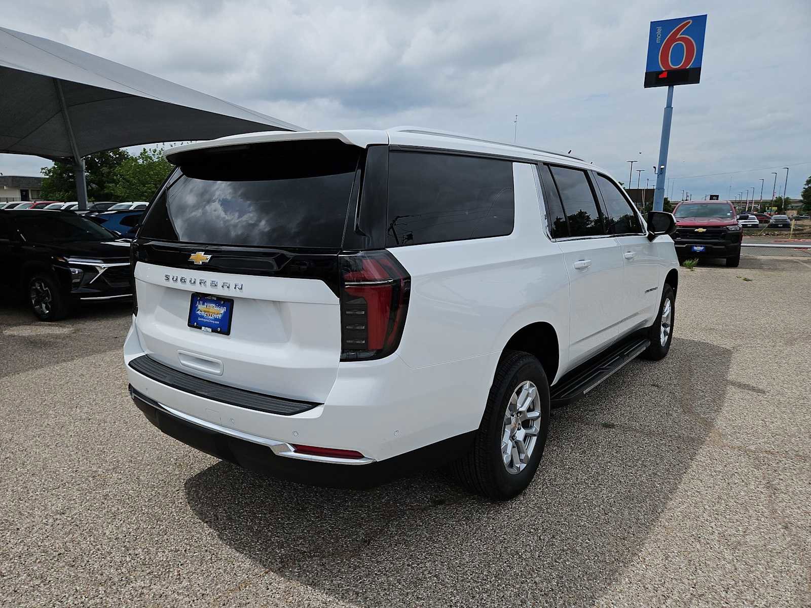 New 2026 Chevrolet Suburban LS RWD image 8