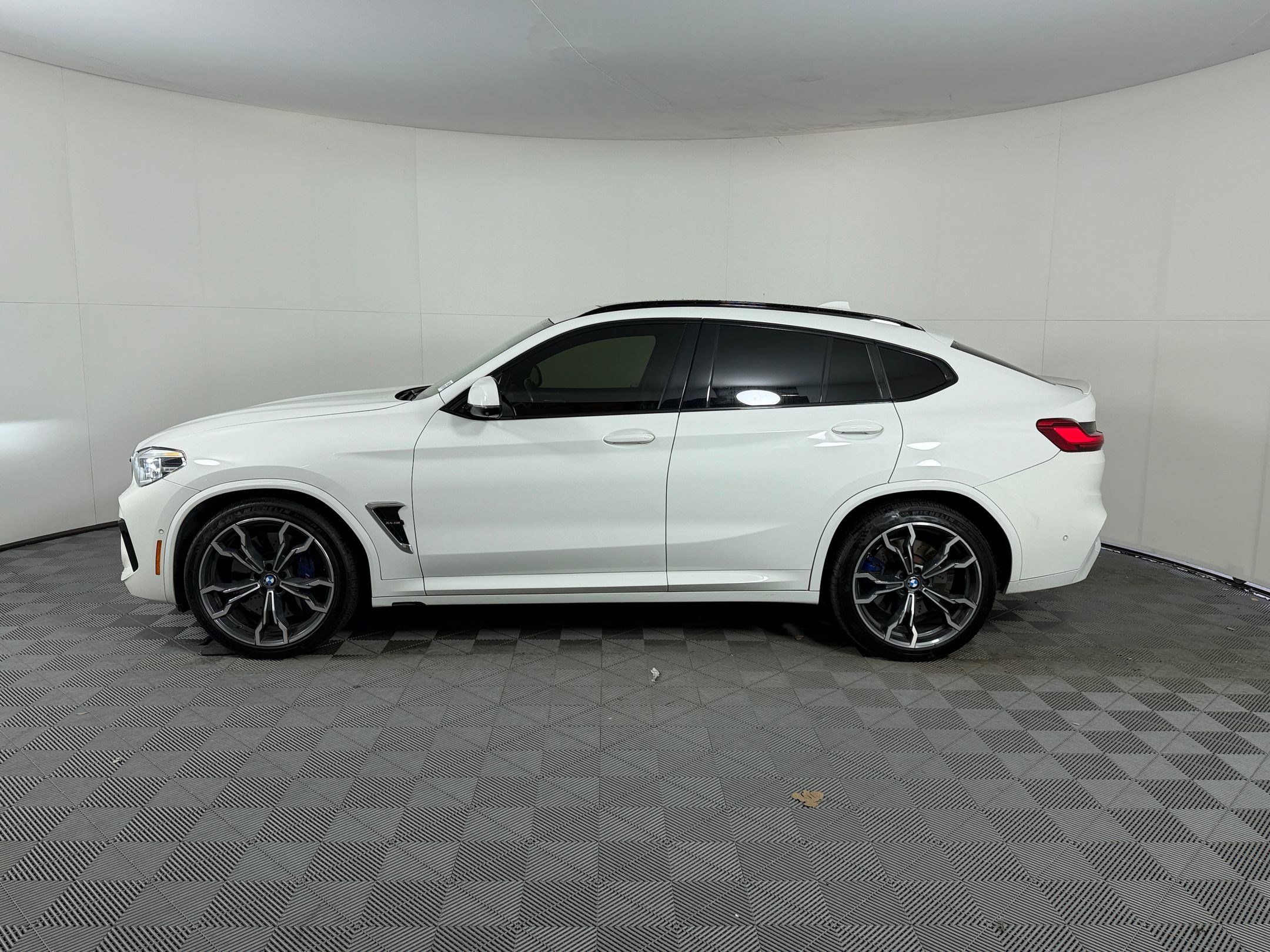 Used 2020 BMW X4 M w/ Executive Package image 2