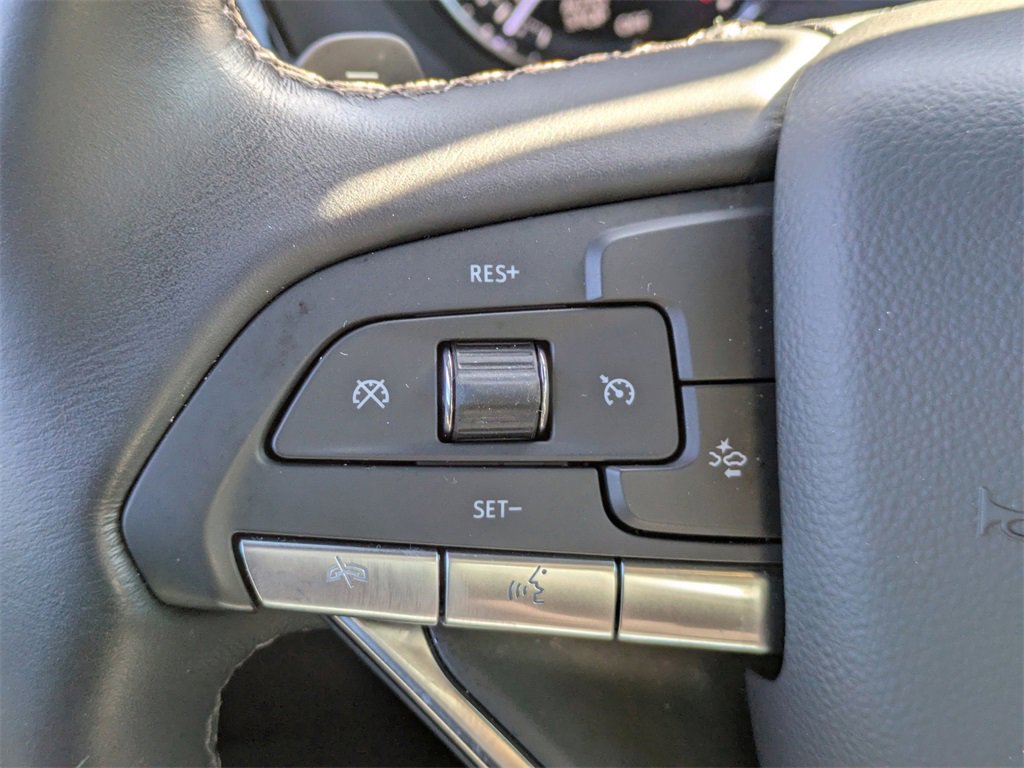 Used 2025 Cadillac XT6 Luxury image 28