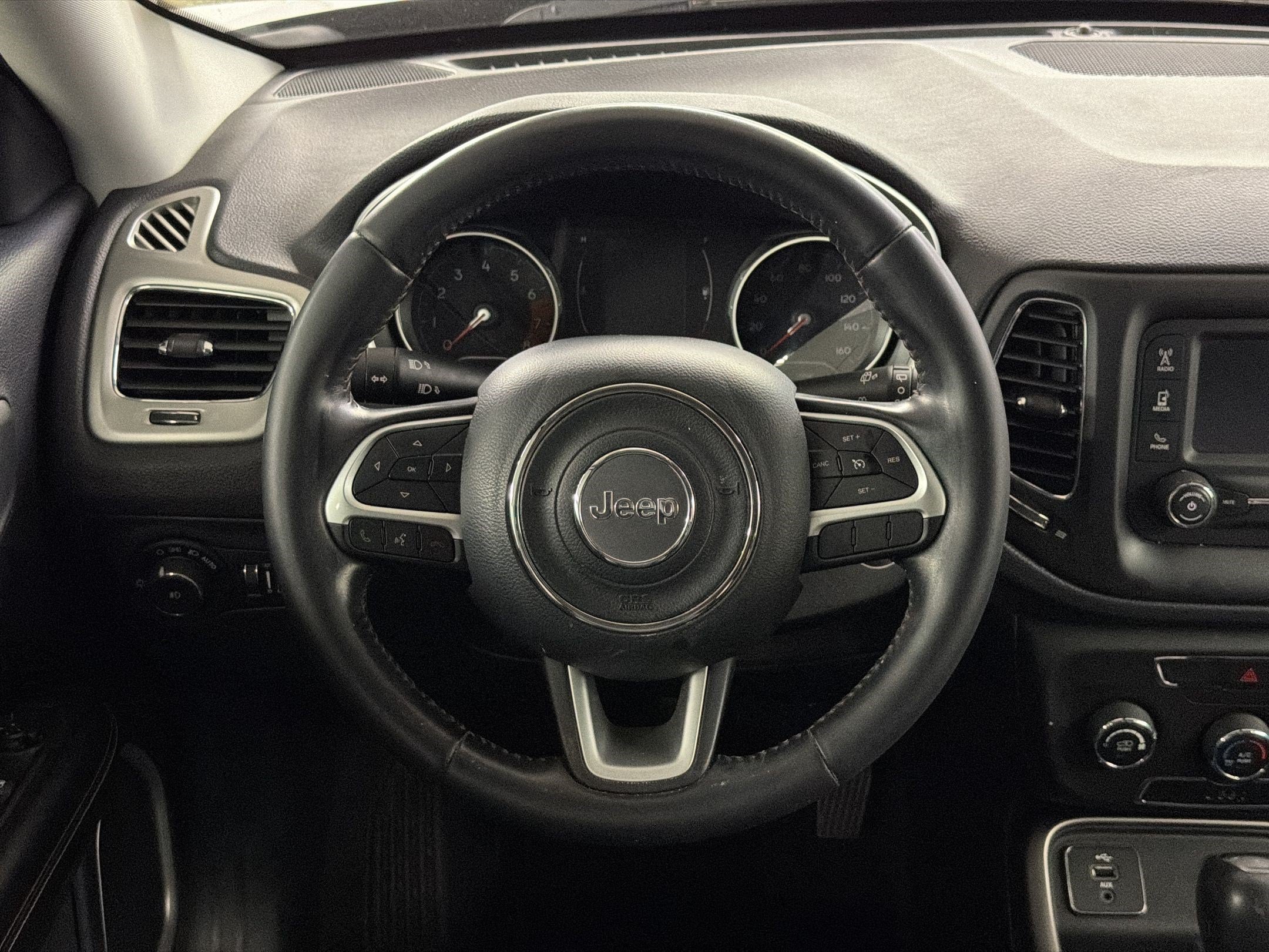 Used 2017 Jeep Compass Latitude w/ Safe & Security Group FWD image 17