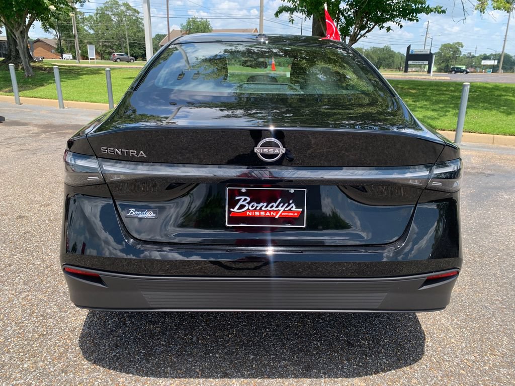 New 2026 Nissan Sentra SV w/ SV Convenience Package FWD image 4