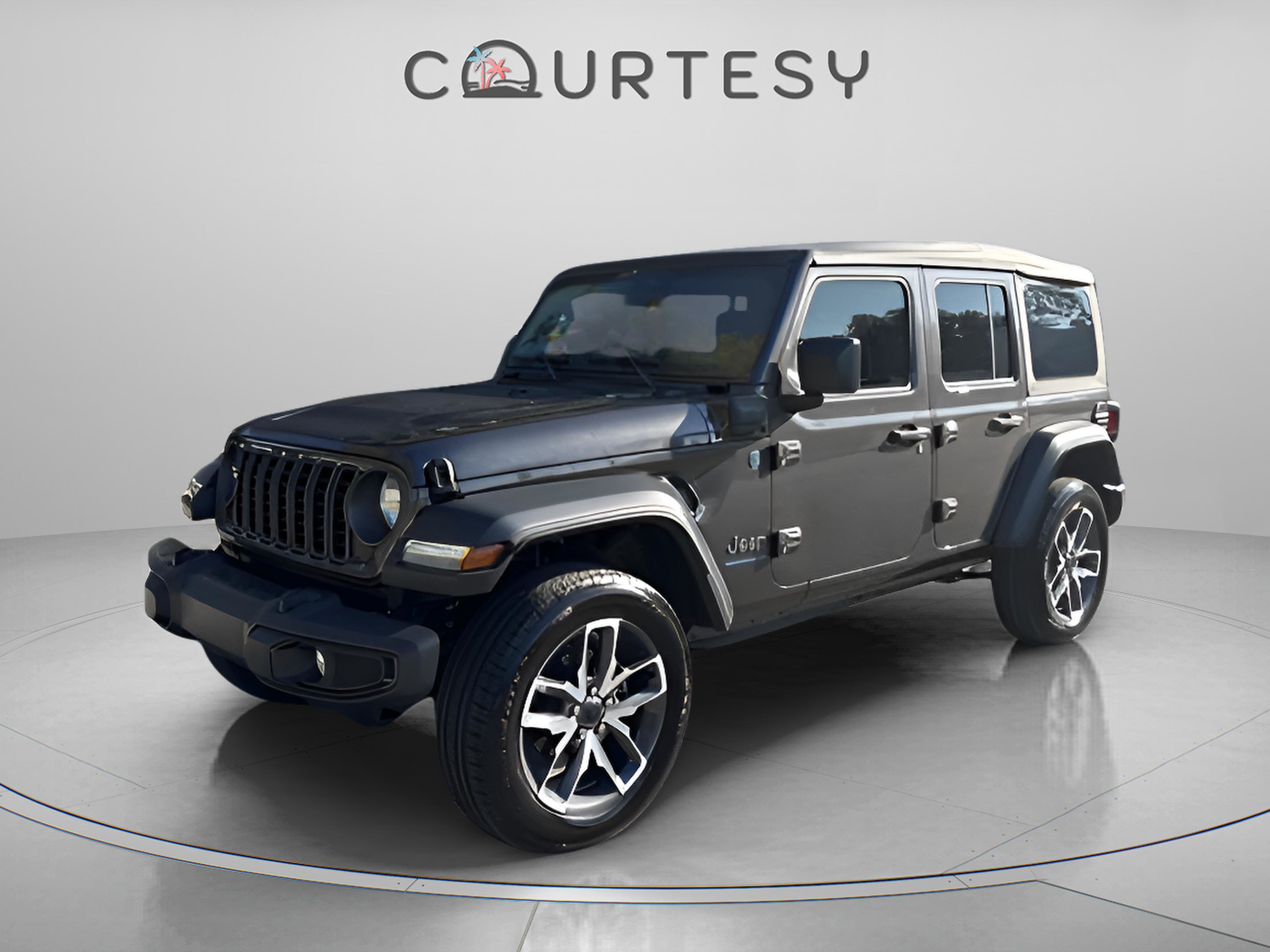 Used 2025 Jeep Wrangler Sport S w/ Convenience Group image 4