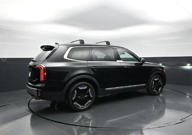 Used 2023 Kia Telluride EX AWD/4WD image 7