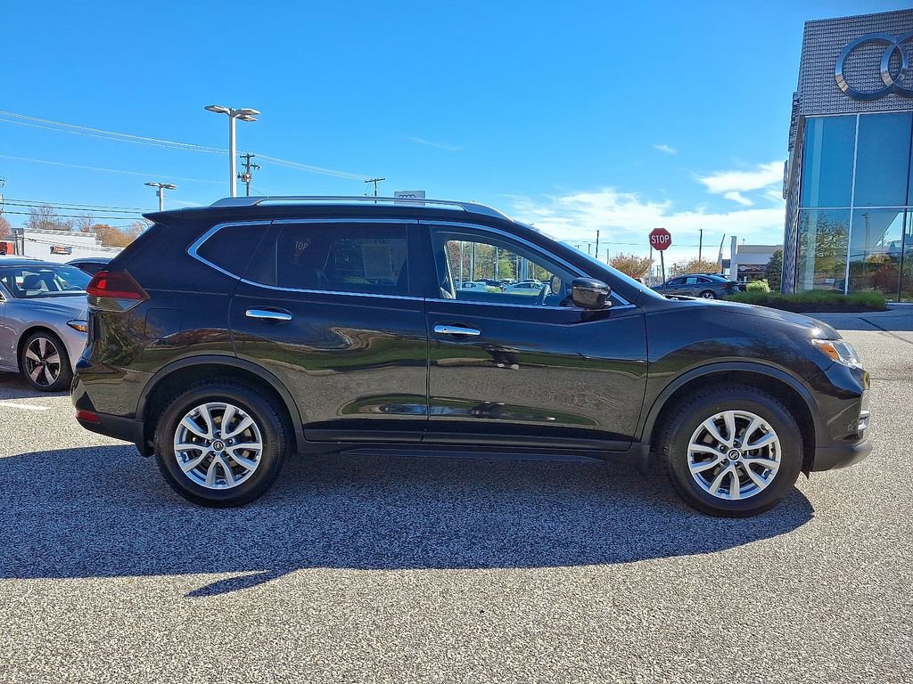 Used 2019 Nissan Rogue SV image 7