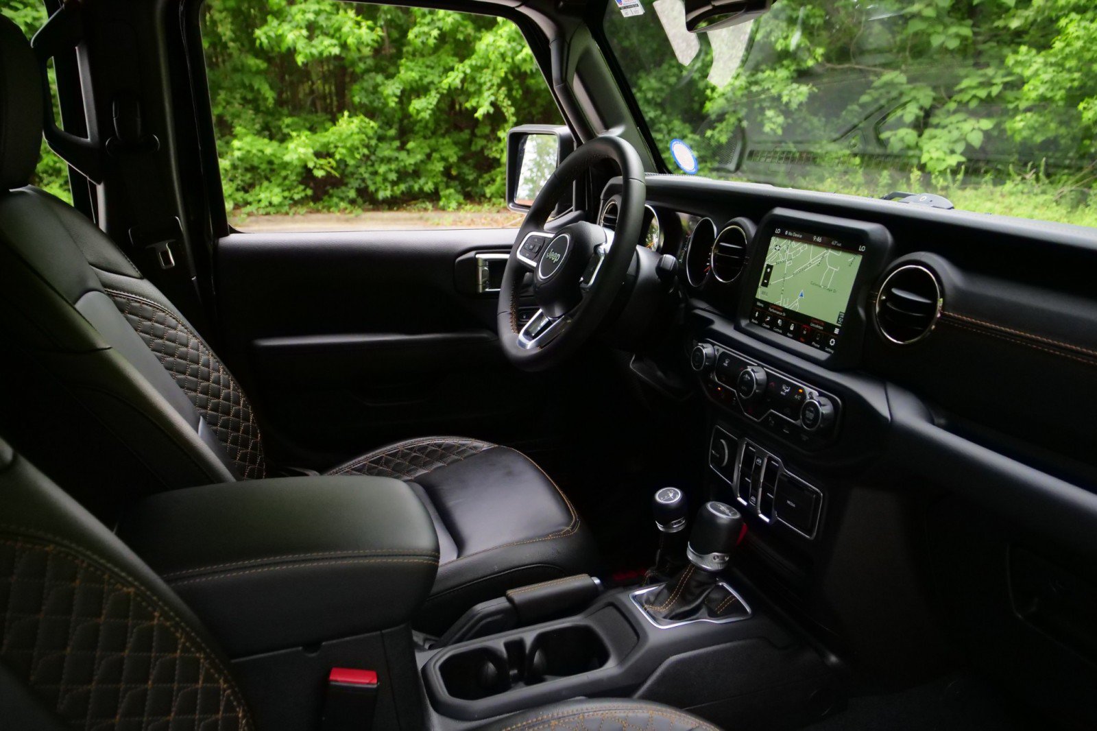 Used 2023 Jeep Gladiator Overland AWD/4WD image 39