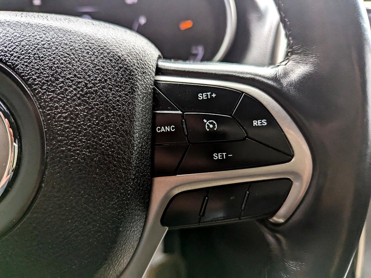 Used 2018 Jeep Grand Cherokee Altitude image 17