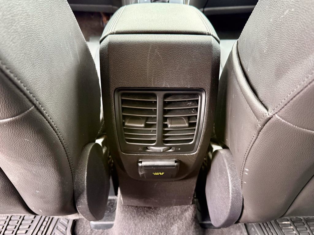 Used 2016 Ford Escape Titanium image 34