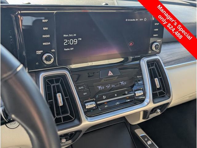 Used 2023 Kia Sorento EX w/ Panoramic Sunroof Package image 20