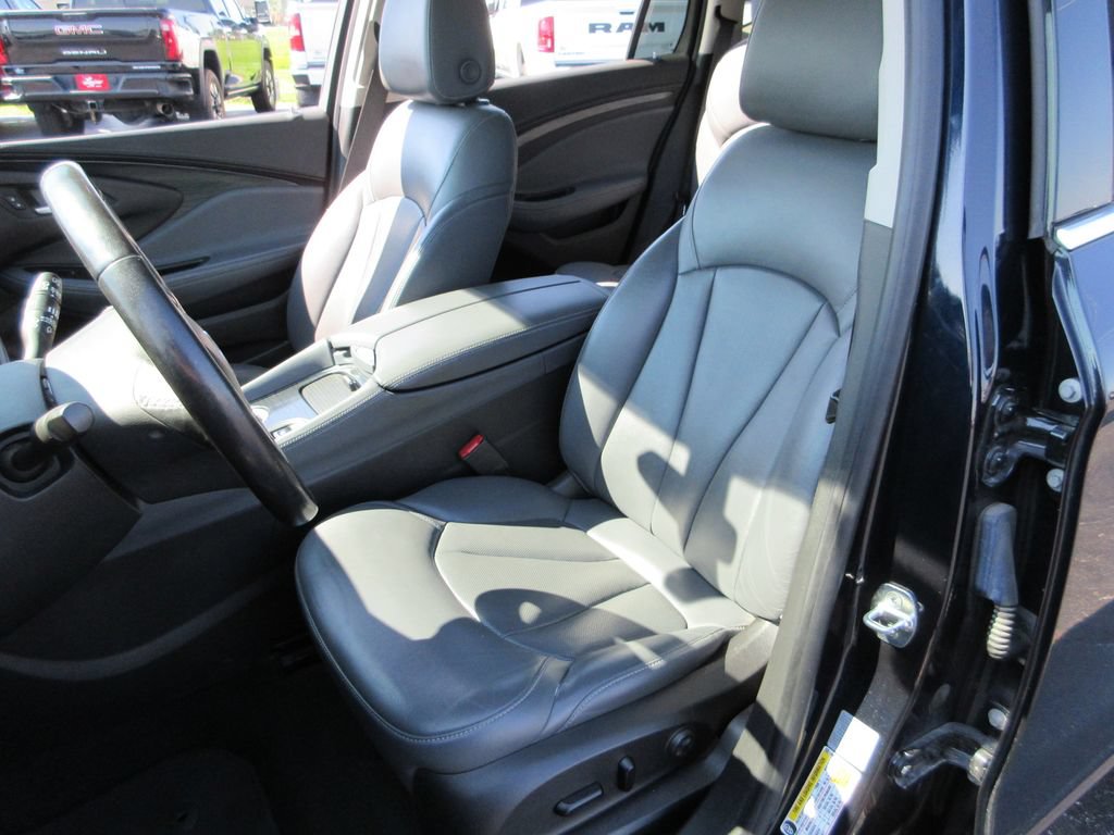 Certified 2020 Buick Envision Essence FWD image 20