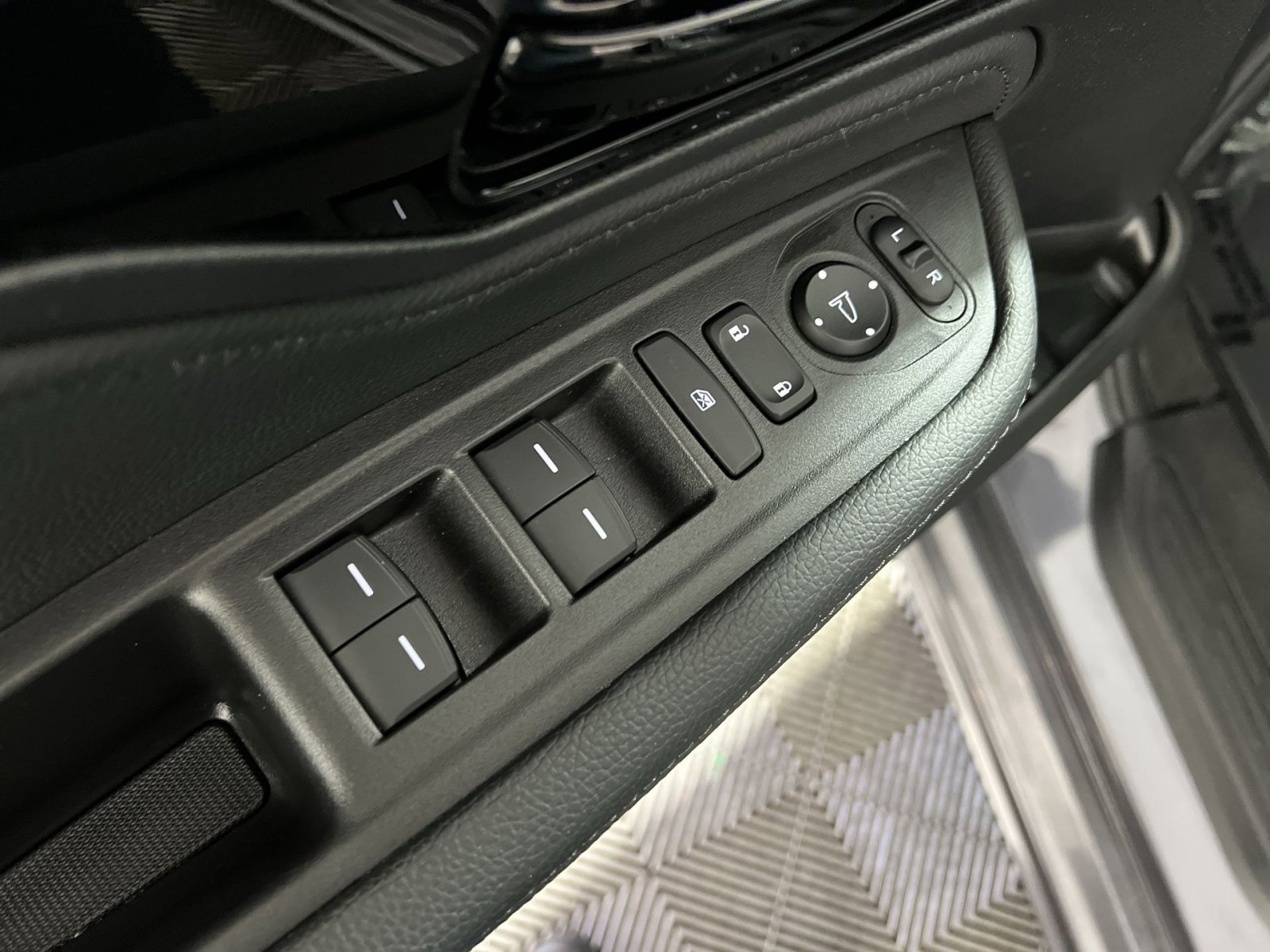 Used 2022 Honda Odyssey Touring image 15