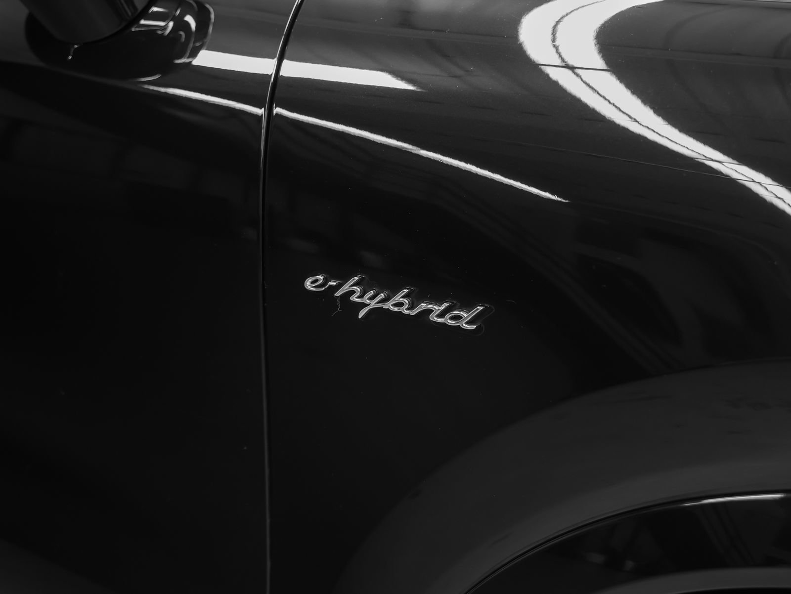 Certified 2023 Porsche Cayenne Turbo S AWD/4WD image 14