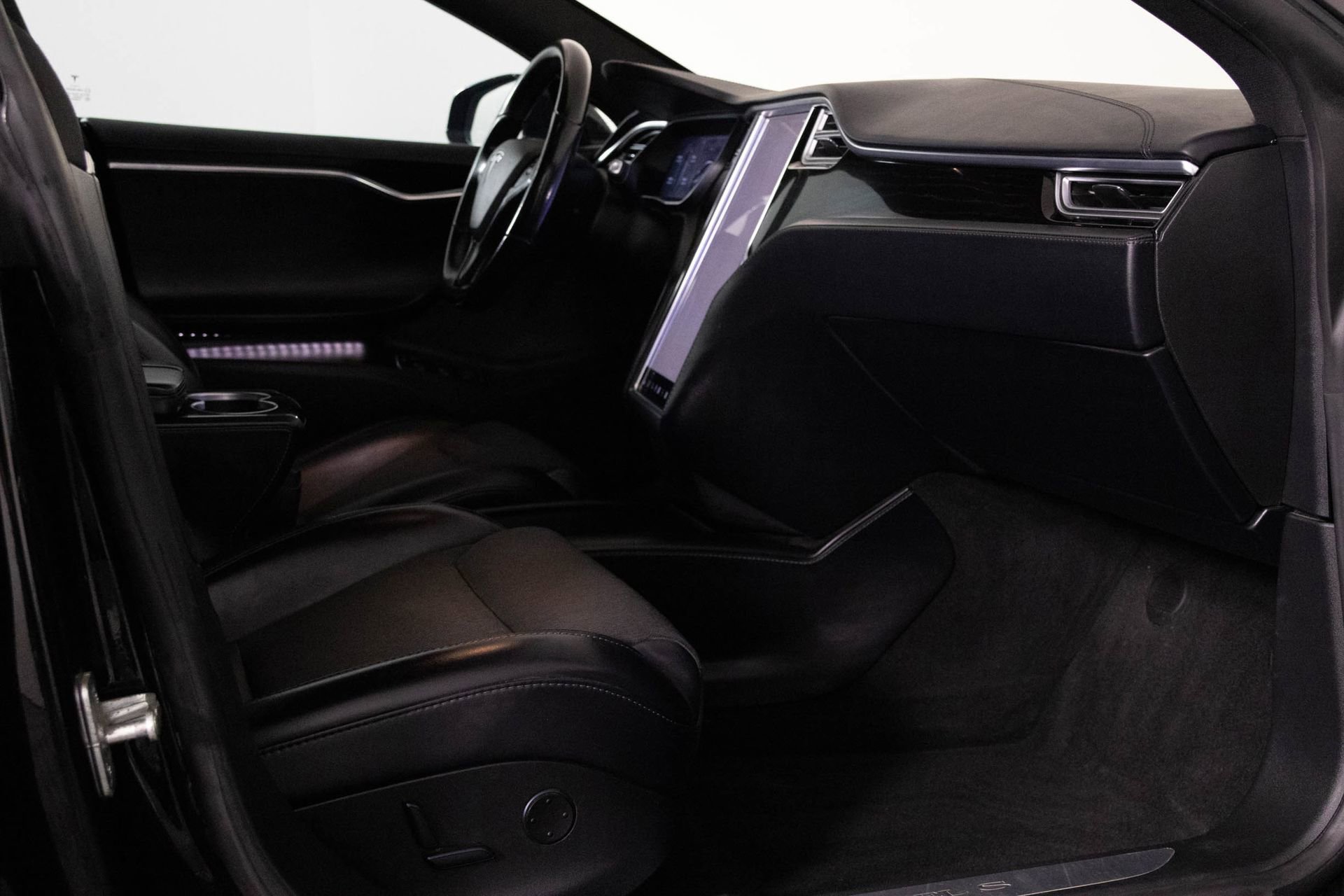 Used 2018 Tesla Model S 75D AWD/4WD image 37