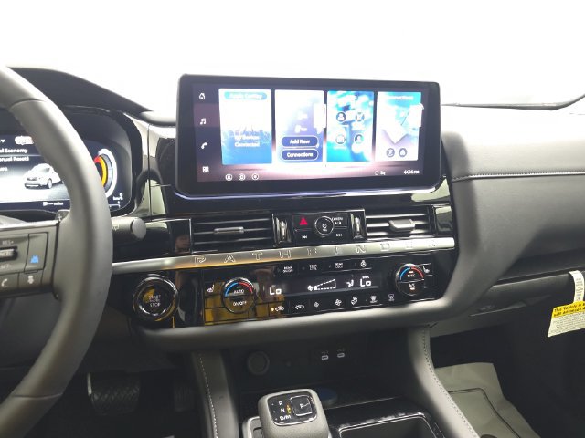 New 2026 Nissan Pathfinder SL w/ SL Premium Package FWD image 24
