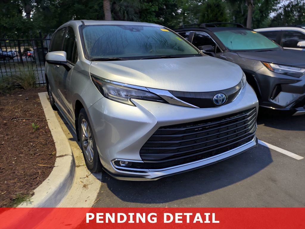 Certified 2024 Toyota Sienna XLE