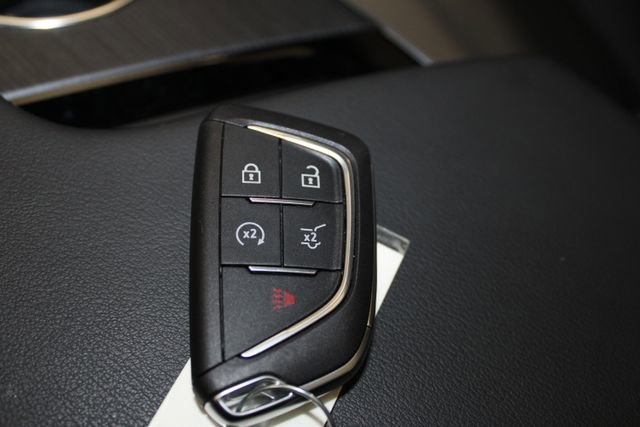 Certified 2024 Cadillac Lyriq Luxury w/ LPO, Floor Liner Package image 26