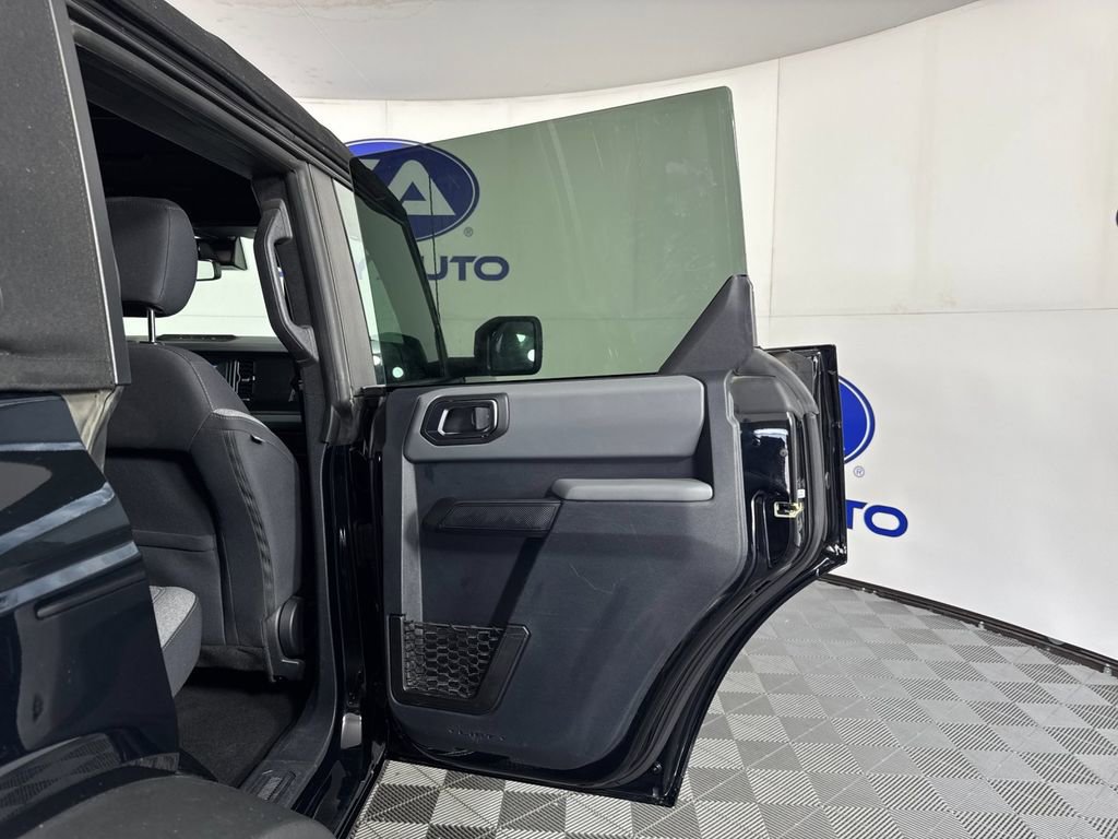 Used 2022 Ford Bronco Big Bend w/ Sasquatch Package AWD/4WD image 37
