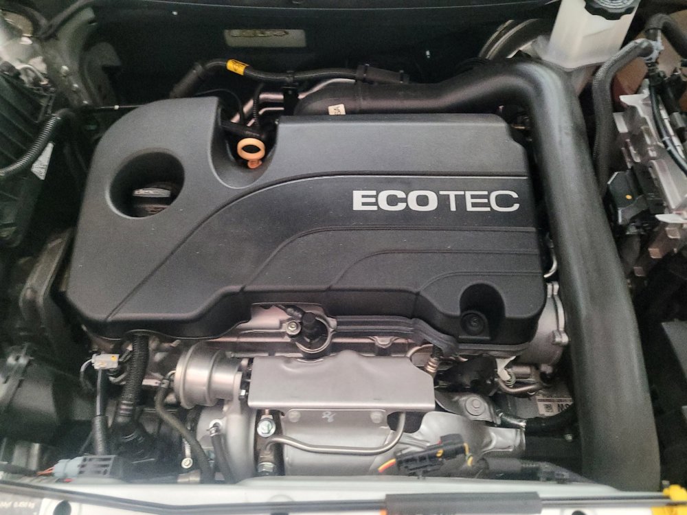 Used 2020 Chevrolet Equinox LT image 30