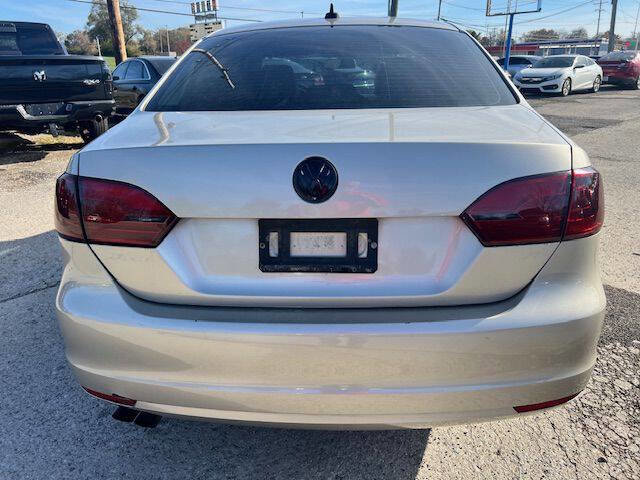 Used 2014 Volkswagen Jetta SE image 5