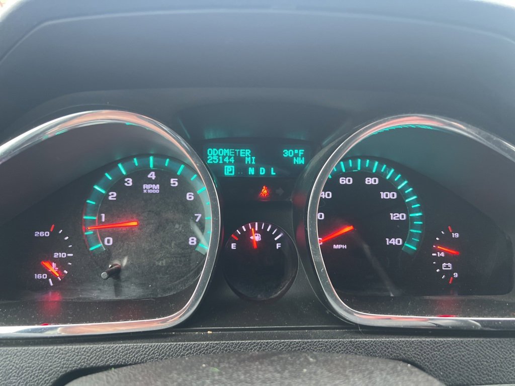 Used 2011 Chevrolet Traverse LT image 7