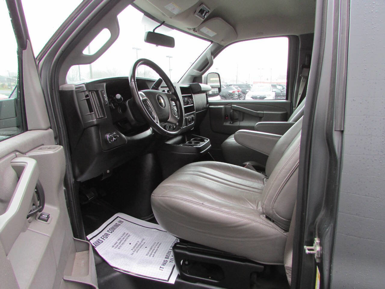Used 2017 Chevrolet Express 3500 LS image 5