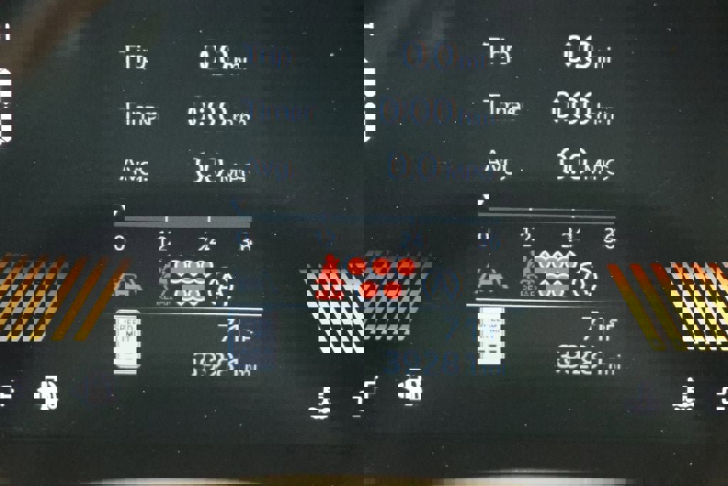 Used 2024 Kia Sorento S image 19