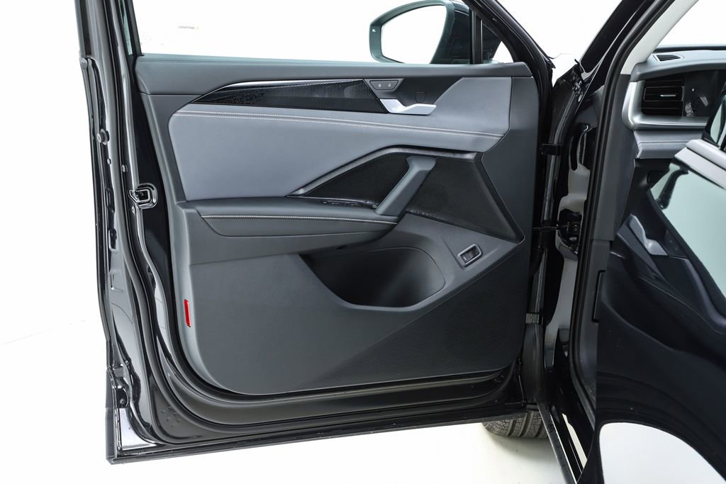 New 2026 Volkswagen Tiguan SE image 56