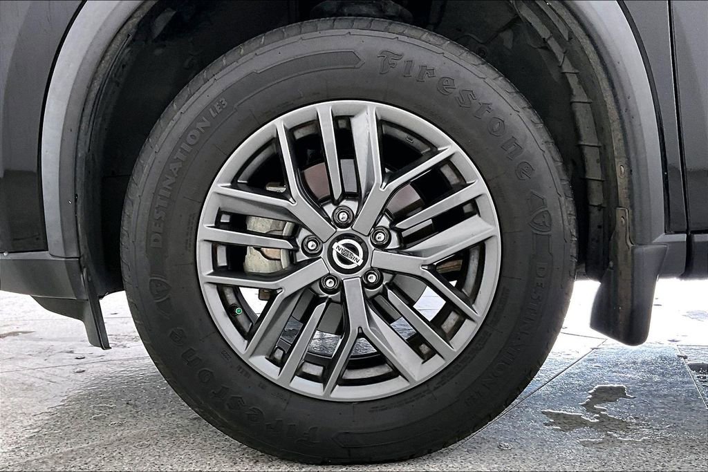 Used 2021 Nissan Rogue S image 11