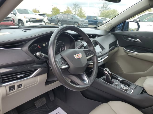 Used 2021 Cadillac XT4 Premium Luxury w/ Driver Assist Package AWD/4WD image 8