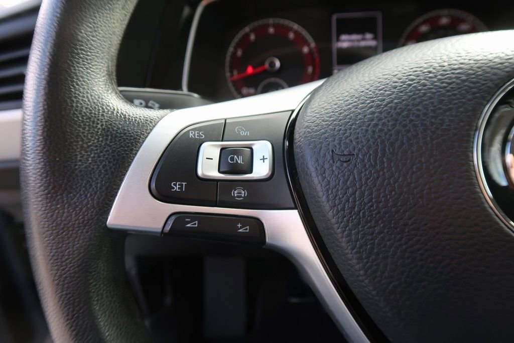 Used 2019 Volkswagen Jetta S image 17