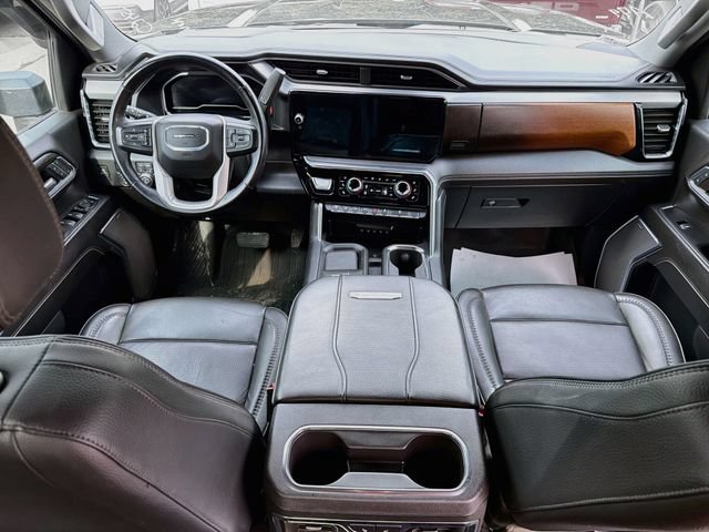 Used 2024 GMC Sierra 3500 Denali w/ Denali Reserve Package AWD/4WD image 10