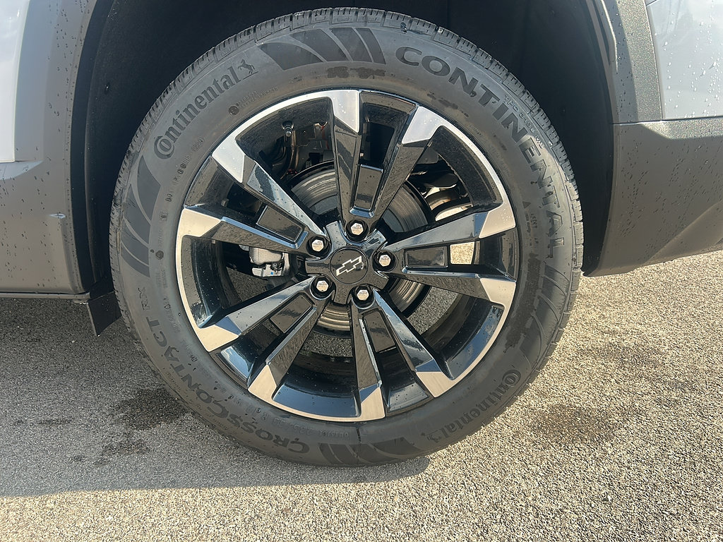 New 2027 Chevrolet Equinox RS FWD image 9