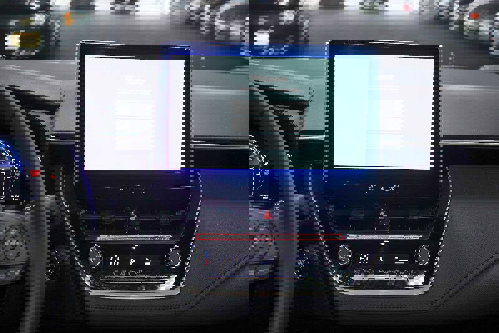 New 2025 Toyota Corolla SE image 12