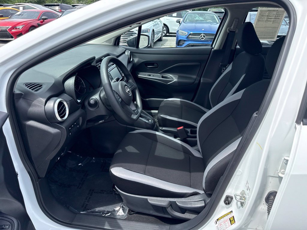 Used 2025 Nissan Versa S w/ Trunk Package FWD image 3