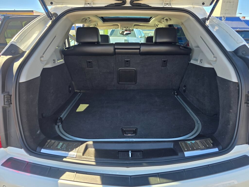 Used 2015 Cadillac SRX Performance w/ Driver Awareness Package FWD image 17