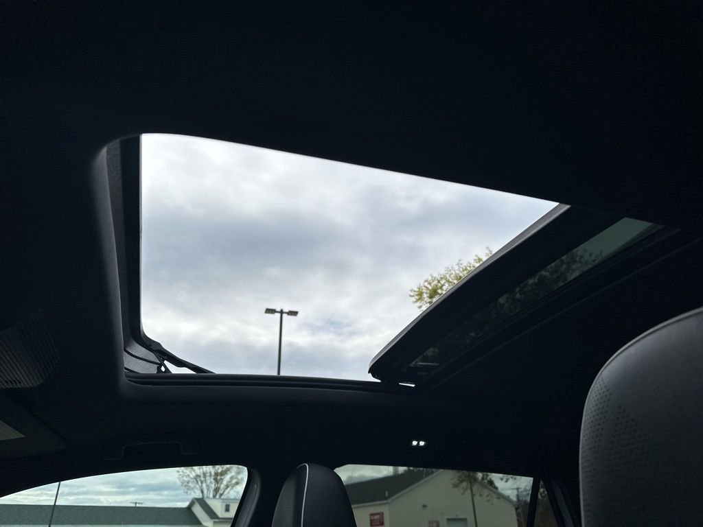 New 2026 Volkswagen Atlas Cross Sport SEL Premium R-Line image 20