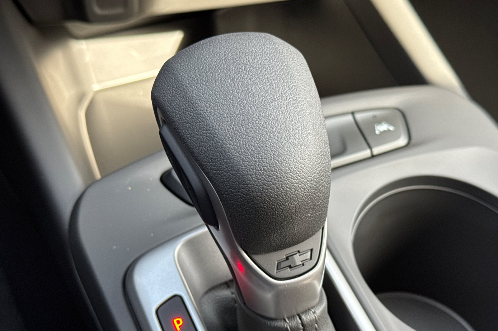 New 2026 Chevrolet Trax LS w/ LS Convenience Package FWD image 20